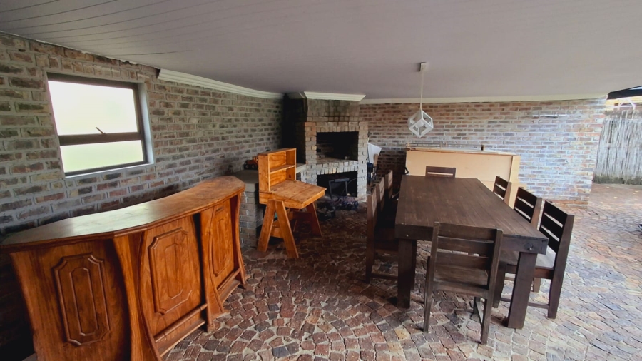 5 Bedroom Property for Sale in Vaalpark Free State
